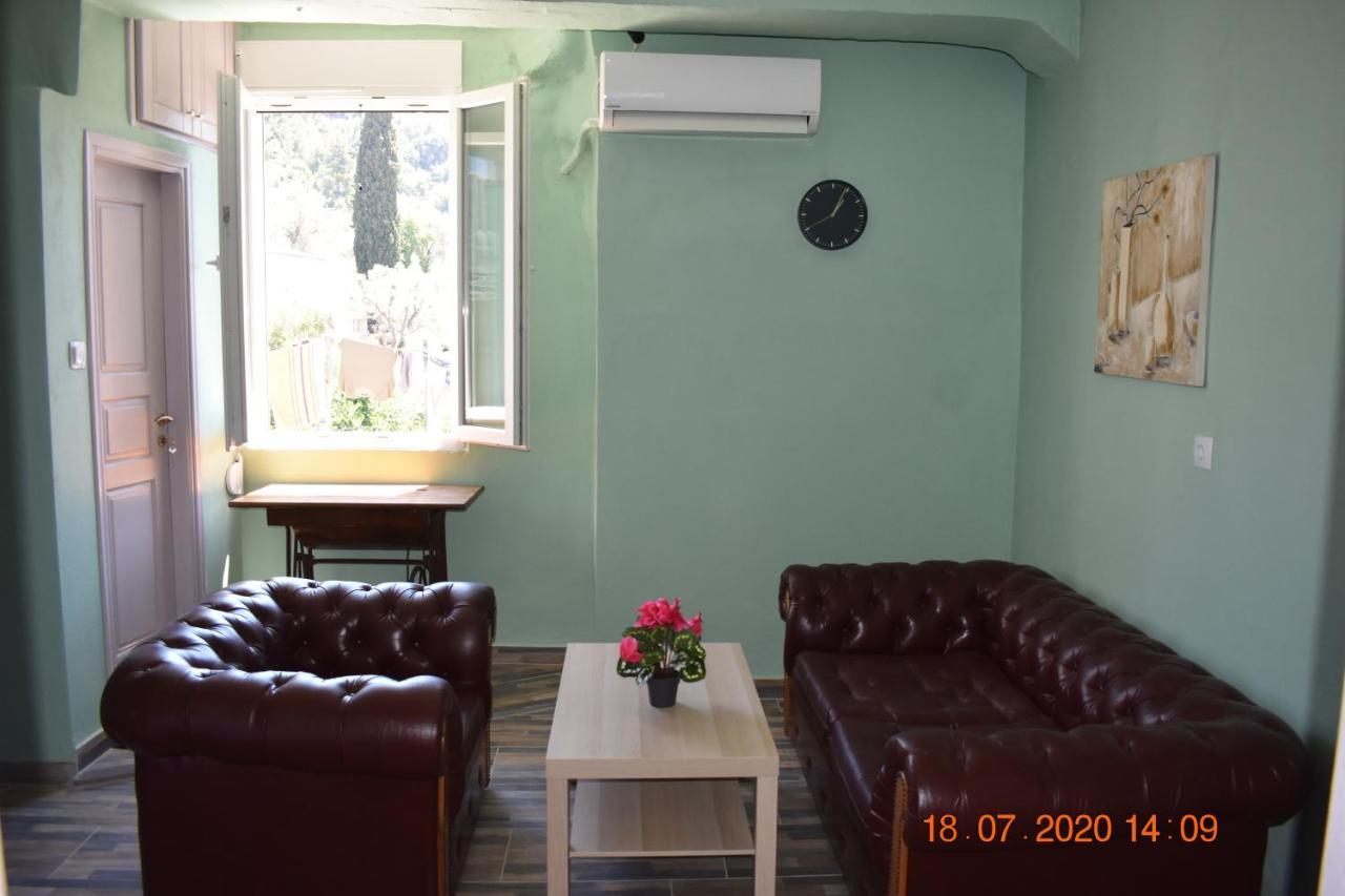 The Central House! Raches  المظهر الخارجي الصورة